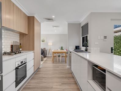 2 Dalmain Street, Kingsley WA 6026