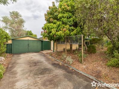 8 Dural Way, Armadale WA 6112