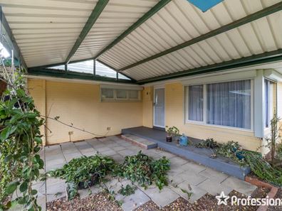 8 Dural Way, Armadale WA 6112