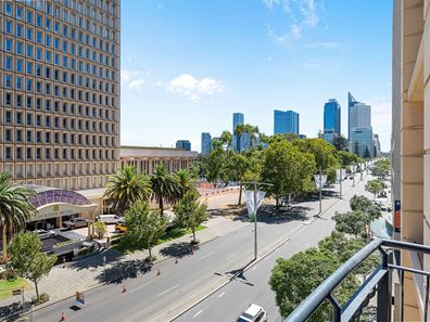 401/2 St Georges Terrace, Perth WA 6000
