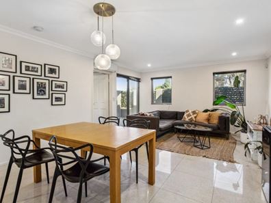 2/100 Roberts Road, Rivervale WA 6103