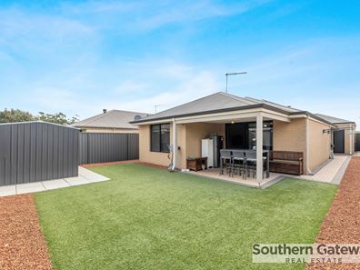 100 Boatwright Avenue, Haynes WA 6112