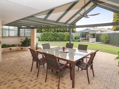 9 Kingfisher Boulevard, West Busselton WA 6280