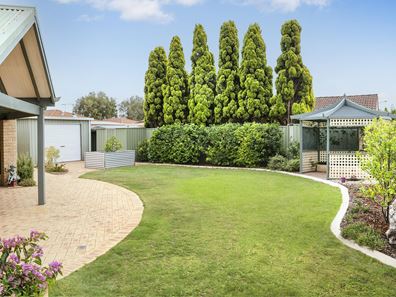 9 Kingfisher Boulevard, West Busselton WA 6280