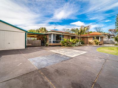 55 Christmas Avenue, Orelia WA 6167