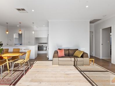 8 Rowland Place, Hamilton Hill WA 6163