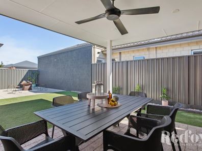 30 Berckelman Circuit, South Guildford WA 6055