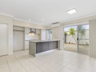 29 Wyperfeld Street, Yanchep WA 6035