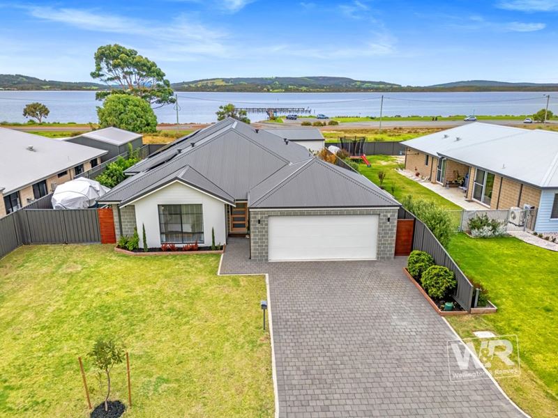 43 Cumberland Road, Lower King