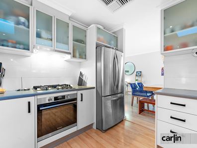 61 Sandpiper Loop, Yangebup WA 6164