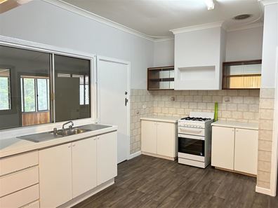 41 Loxton Street, Dudley Park WA 6210
