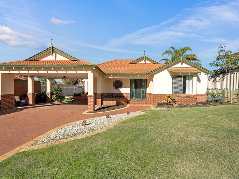 15 Glencraig Crescent, Kinross WA 6028