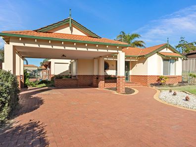 15 Glencraig Crescent, Kinross WA 6028