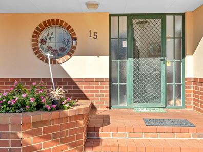 15 Glencraig Crescent, Kinross WA 6028