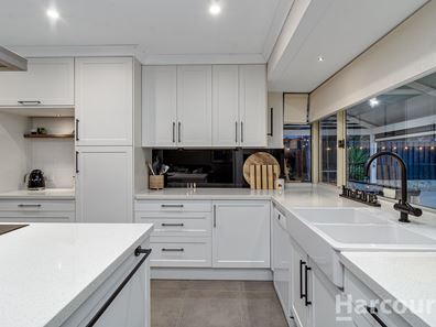 36 St Helena Way, Iluka WA 6028