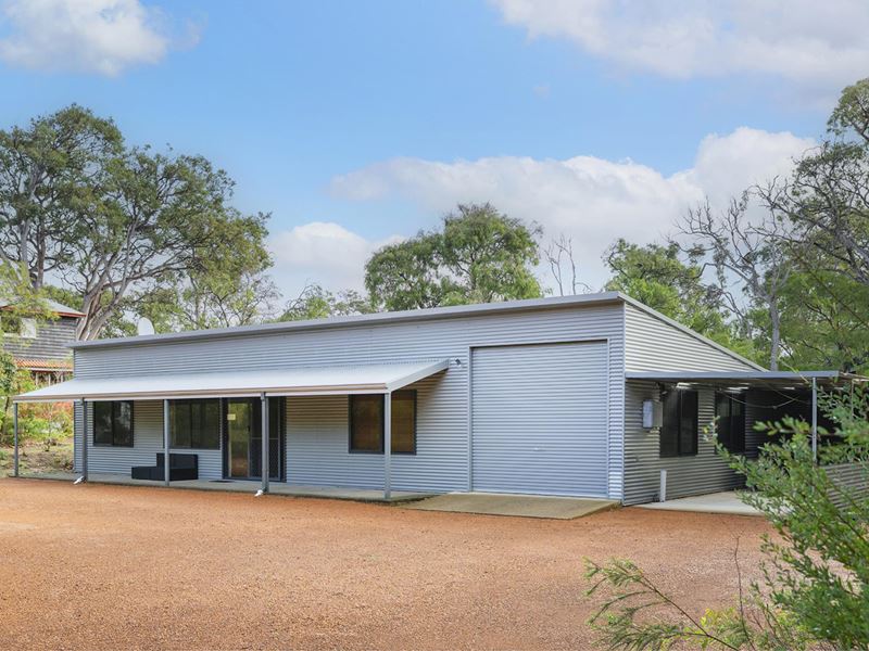 14 Dalton Way, Molloy Island