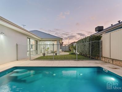 4 Spitfire Avenue, Burns Beach WA 6028