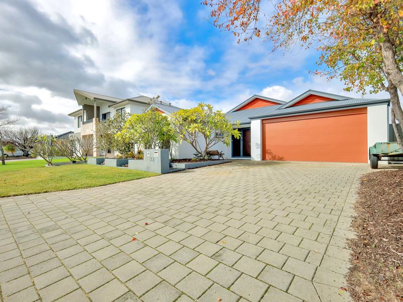 32 Whittaker Turn, Piara Waters