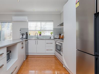308 Wright Road, Harrisdale WA 6112