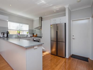 308 Wright Road, Harrisdale WA 6112