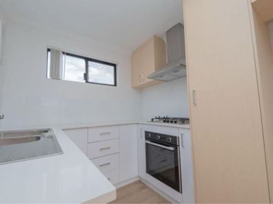 9a/42 Camberwell Street, Beckenham WA 6107