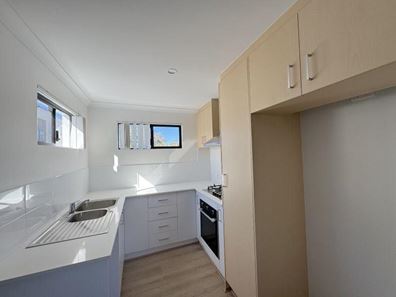 9a/42 Camberwell Street, Beckenham WA 6107