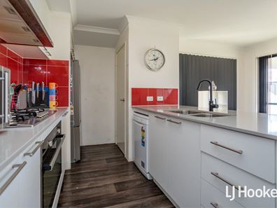 9 Baggot Road, Hilbert WA 6112