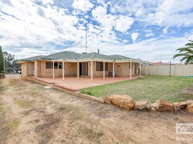 9 Great Southern  Highway, Beverley WA 6304