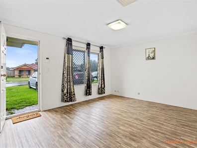 65 Coonawarra Drive, Caversham WA 6055