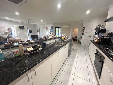 57 Hibiscus Dr, Kununurra WA 6743