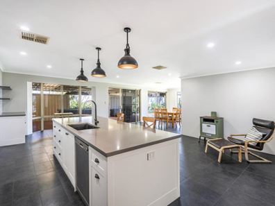 13 Bannon Street, Singleton WA 6175