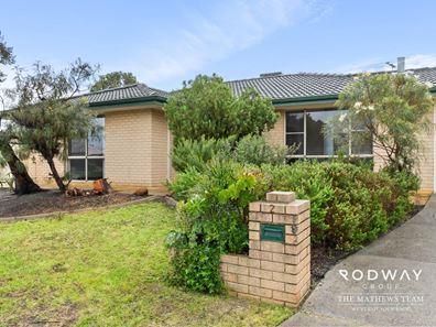 2 Reveley Cl, Seville Grove WA 6112