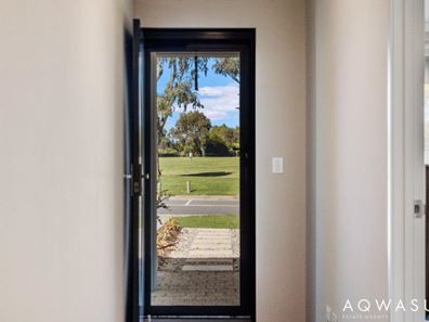 21 Coolawanyah Street, Golden Bay WA 6174