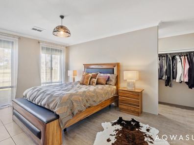 21 Coolawanyah Street, Golden Bay WA 6174
