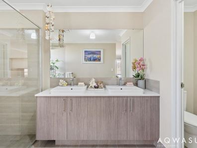 21 Coolawanyah Street, Golden Bay WA 6174