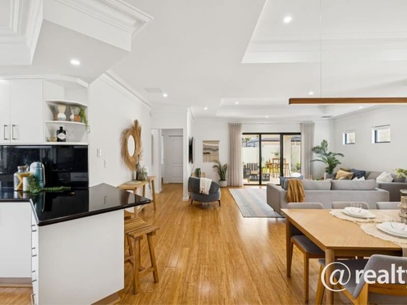 14 Leclair Terrace, Stirling WA 6021