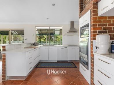 1 Tidemark Rise, Leschenault WA 6233