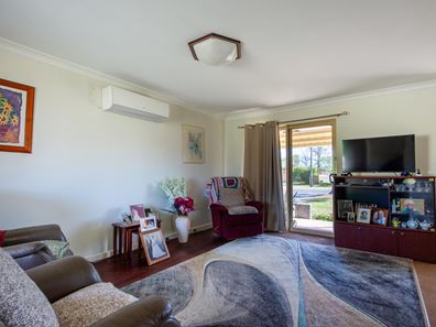 29 Wilkerson Way, Withers WA 6230