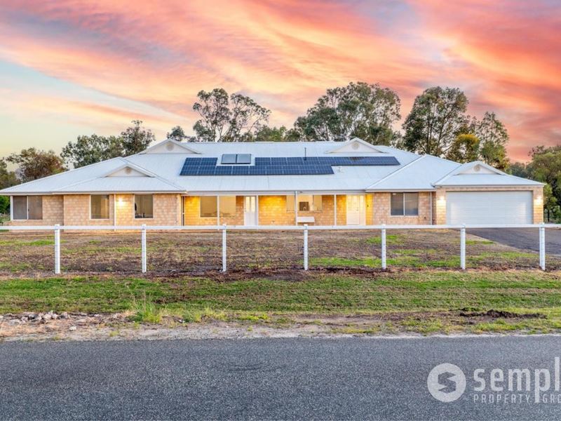 7 Ballagar Road, Byford