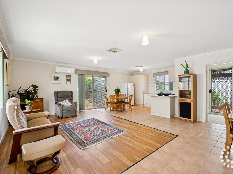 4/10 Brindle Street, Coolbellup