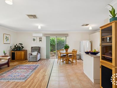4/10 Brindle Street, Coolbellup WA 6163