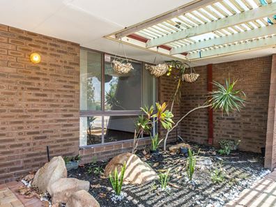 19 Glencoe Parade, Halls Head WA 6210