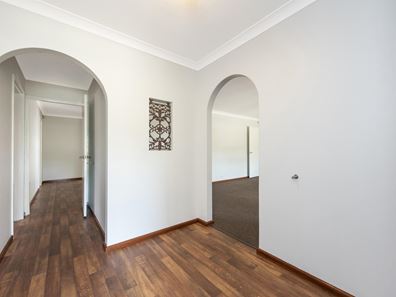 19 Glencoe Parade, Halls Head WA 6210