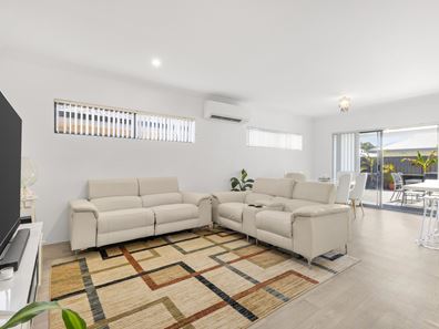 8 Malanda Street, Henley Brook WA 6055