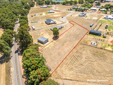 5 Menlo Place, Gingin WA 6503