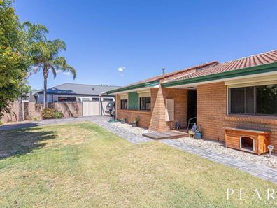 16 Grimrey Road, Lockridge WA 6054