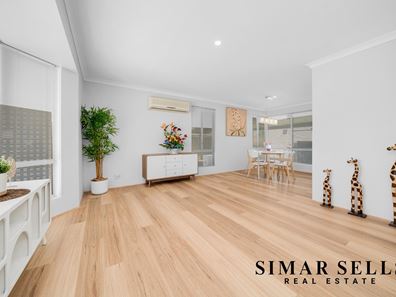 28 Jefferson Drive, Marangaroo WA 6064