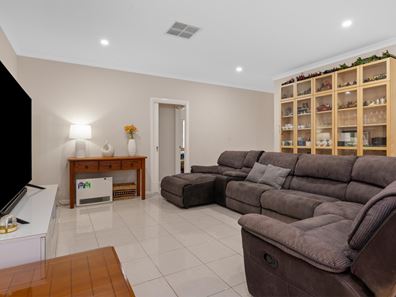 40 Tumbarri Way, Hannans WA 6430