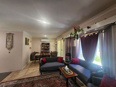 37/24 Southdown Place, Thornlie WA 6108