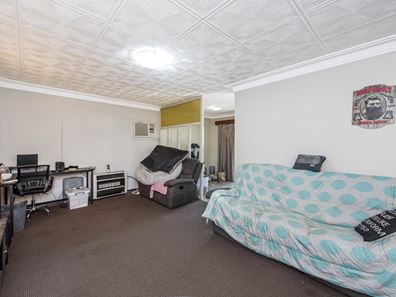 9 Dampier Drive, Golden Bay WA 6174